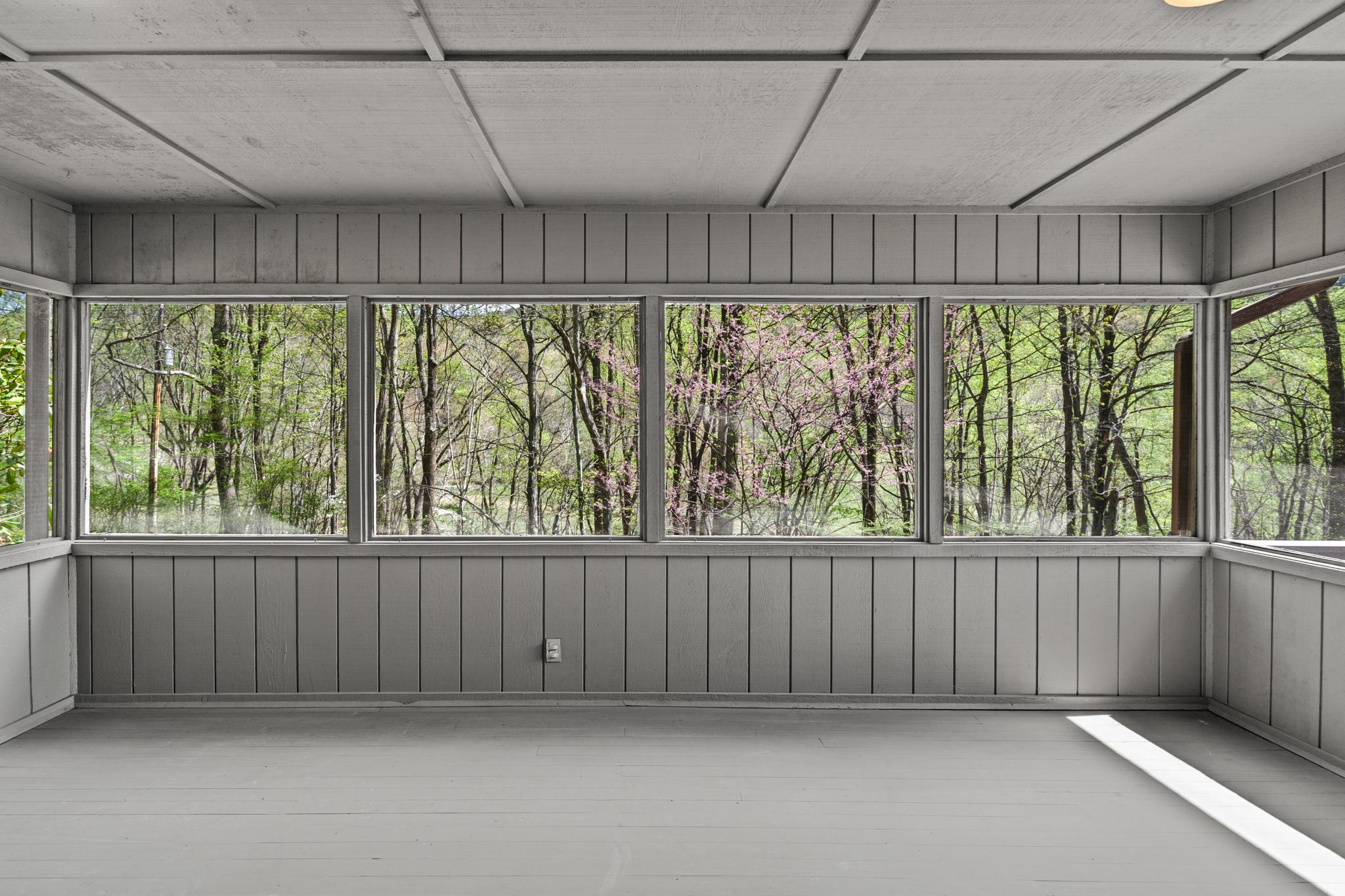 GID BROWN HOLLOW - Residential