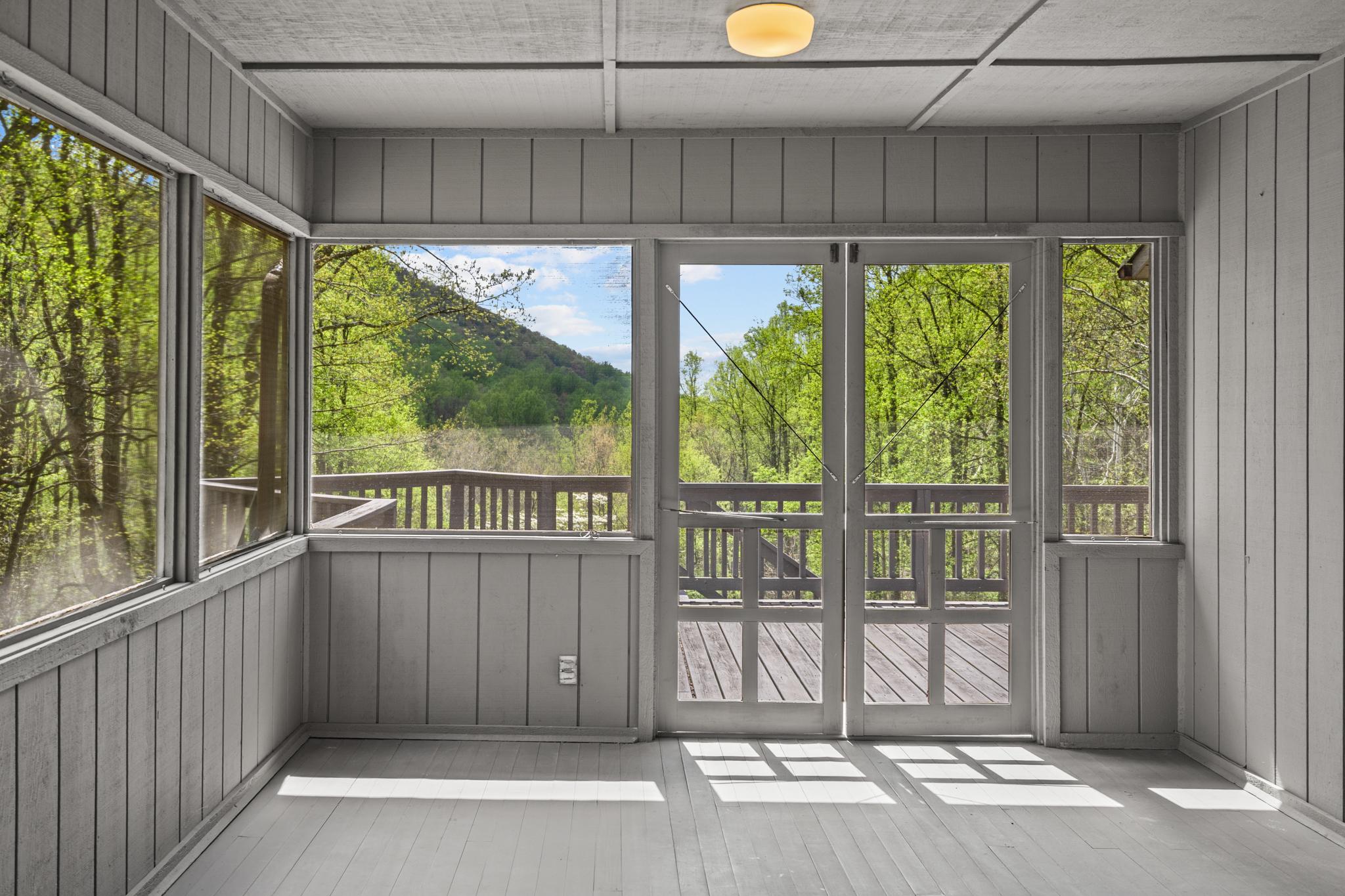 GID BROWN HOLLOW - Residential