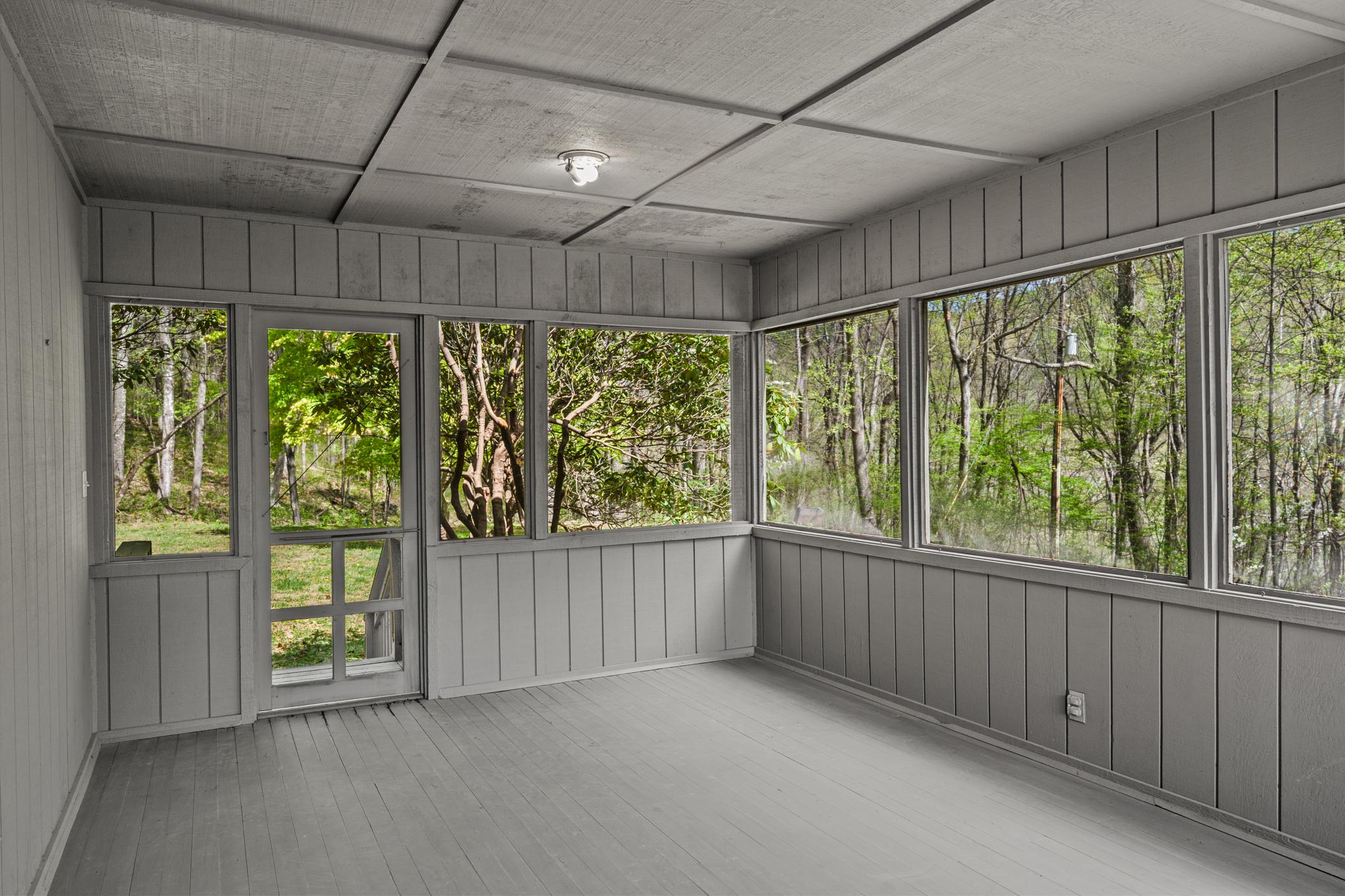 GID BROWN HOLLOW - Residential