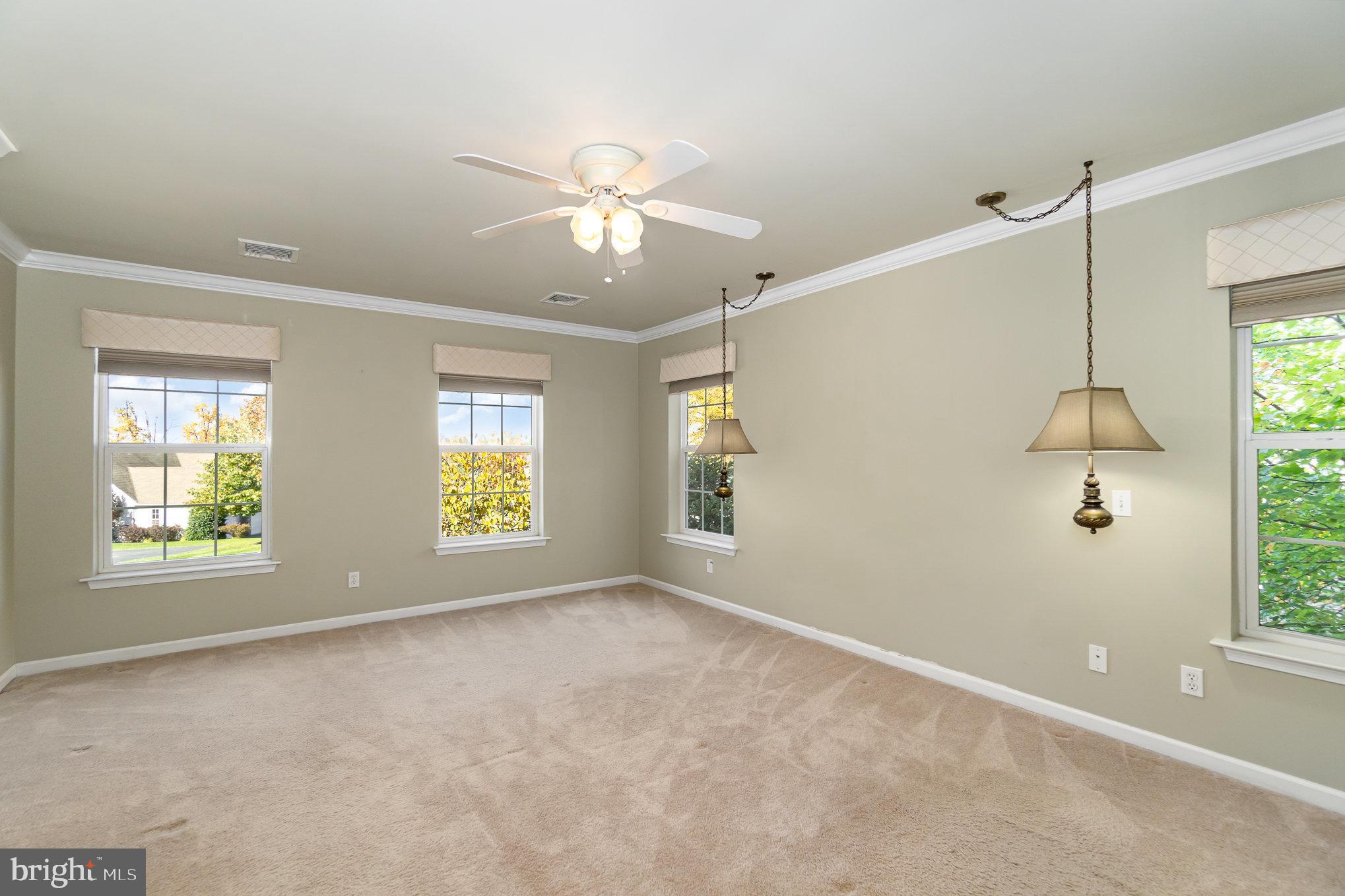 ROYAL OAKS/REGENTS GLEN - Residential
