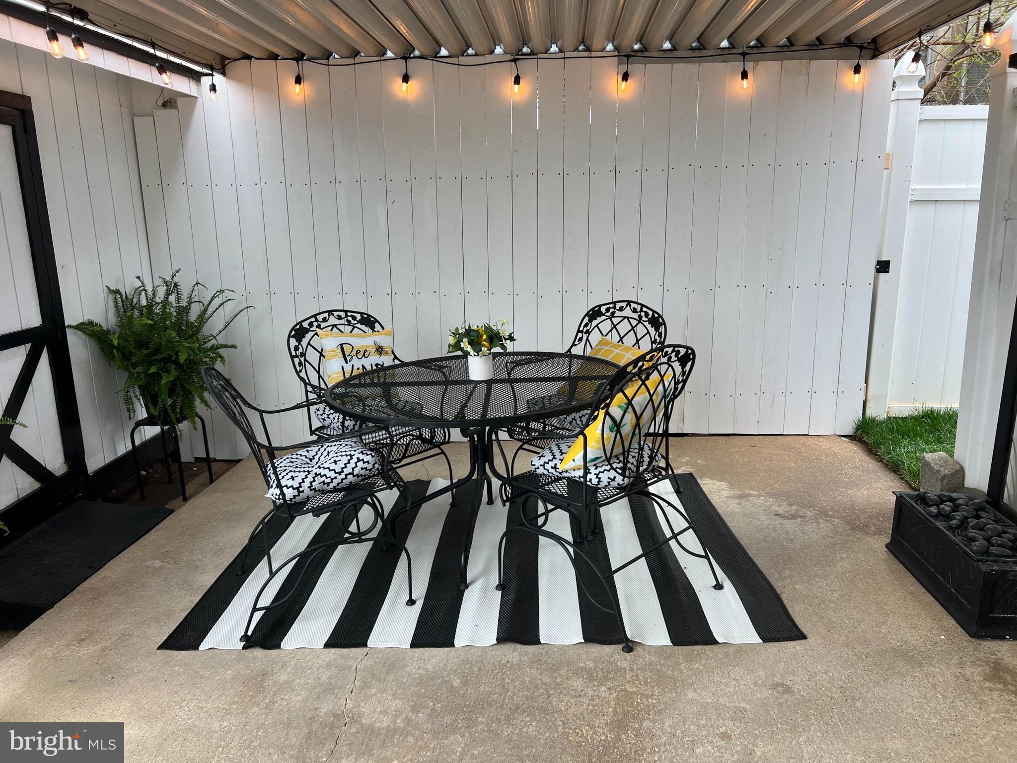 MIDDLESEX - Residential