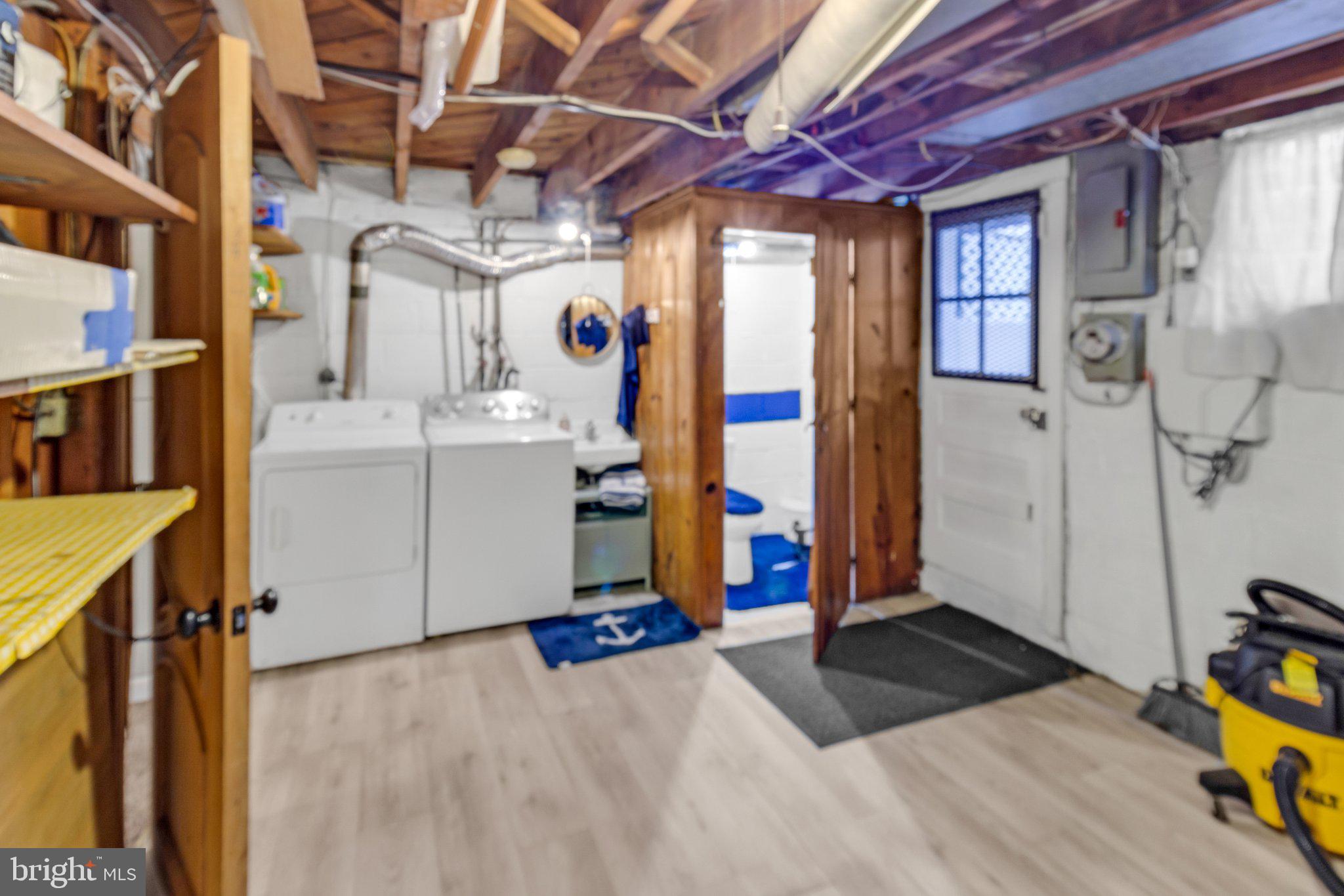 MIDDLESEX - Residential