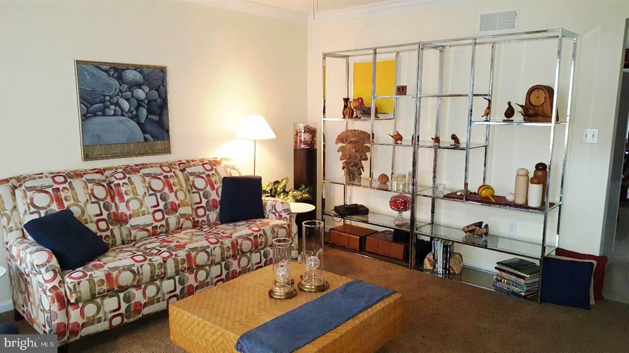 NORTH POINTE - Residential