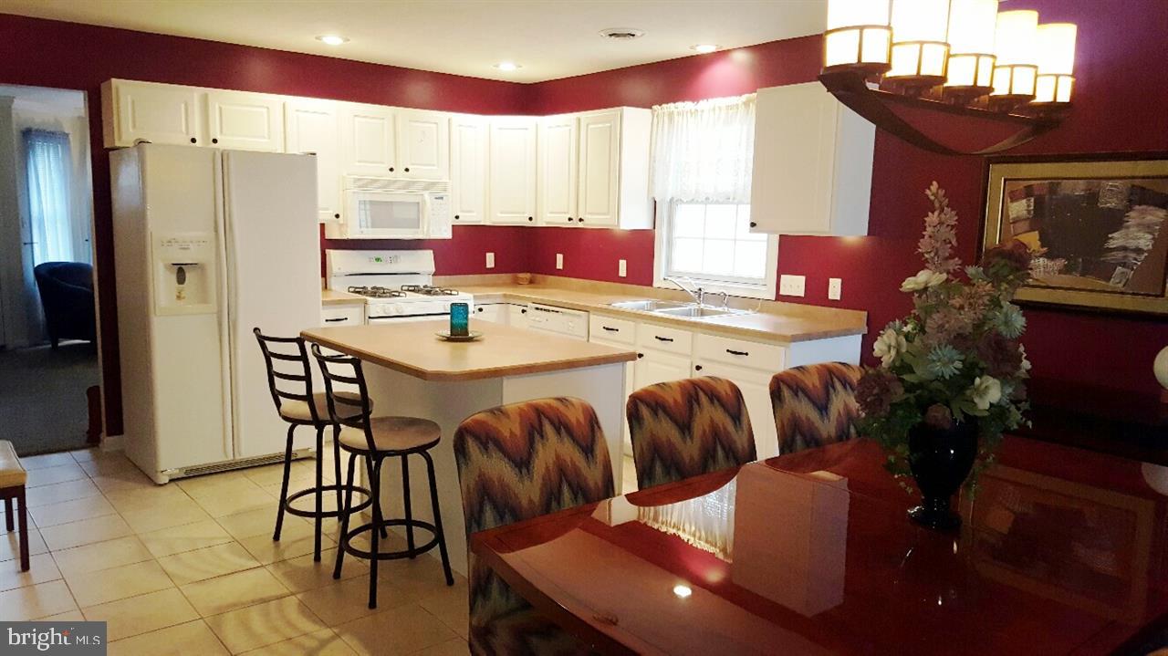 NORTH POINTE - Residential