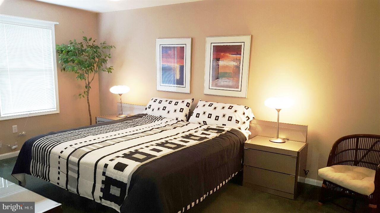 NORTH POINTE - Residential