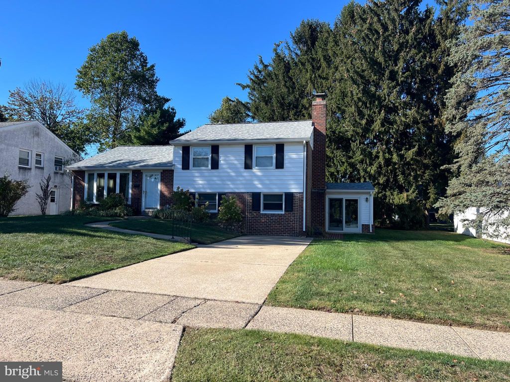 Photo of 457 Kennerly Road, SPRINGFIELD, PA 19064 (MLS # PADE2101796)