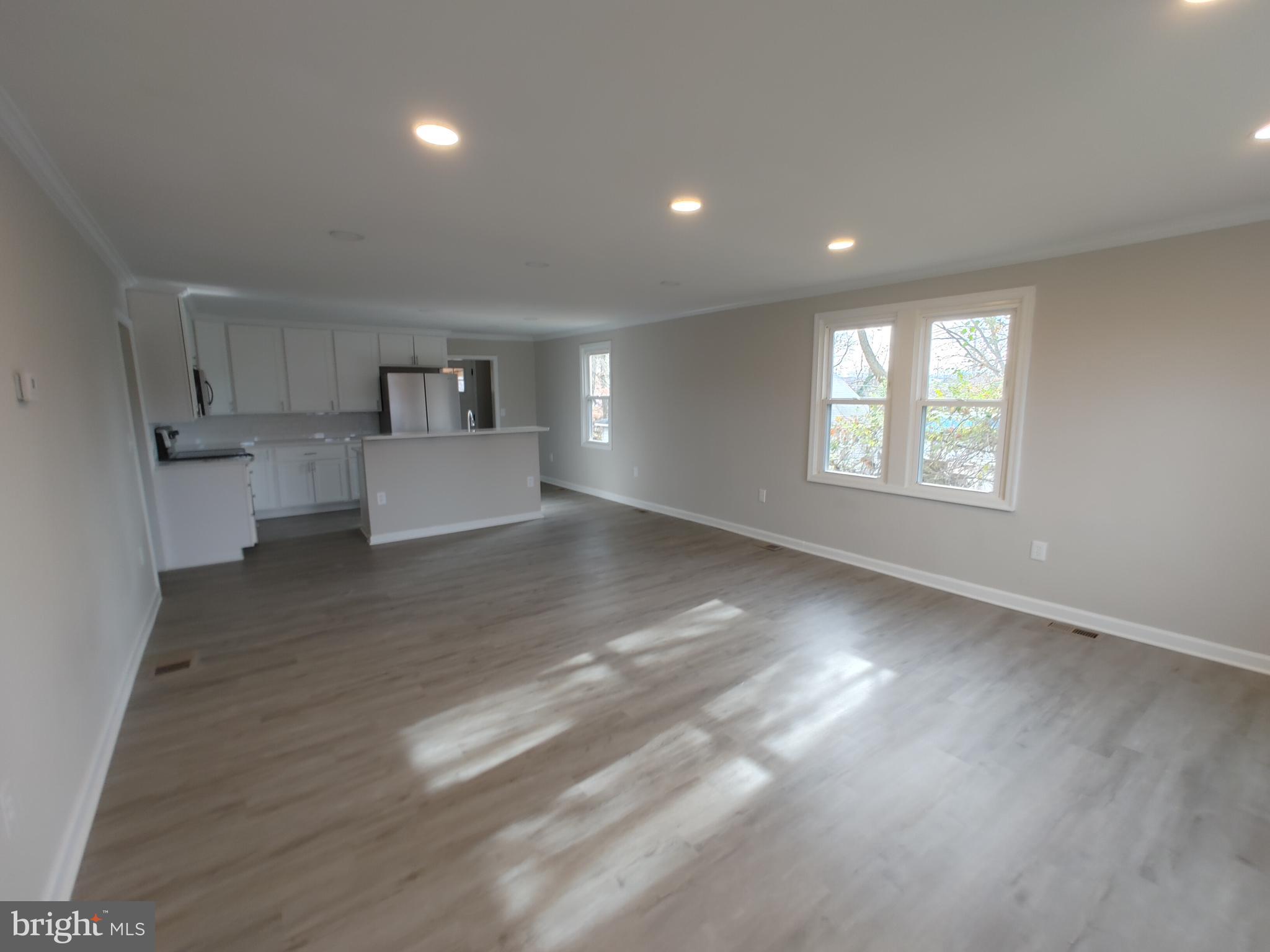 BALTIMORE HIGHLANDS - Residential