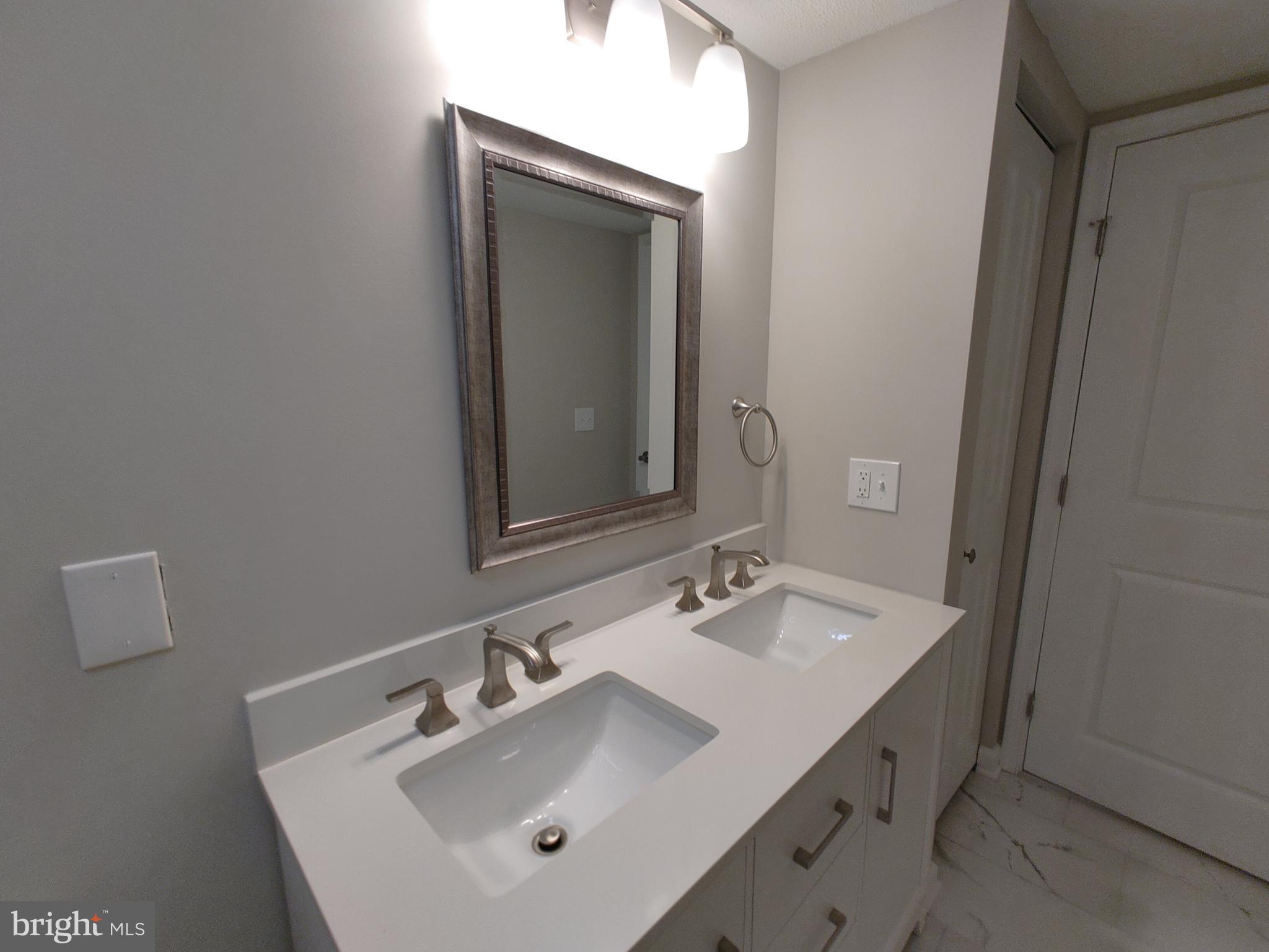 BALTIMORE HIGHLANDS - Residential