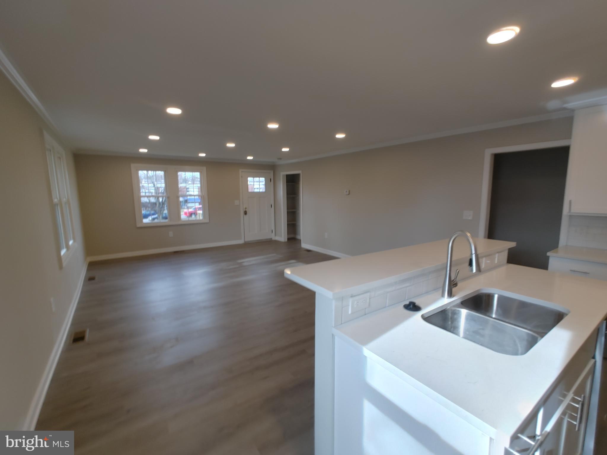 BALTIMORE HIGHLANDS - Residential