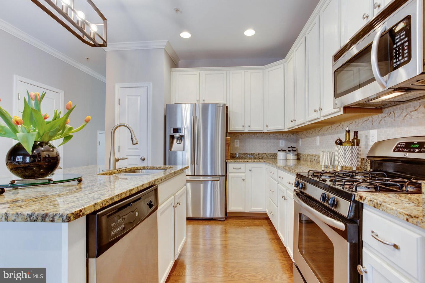 BOUCHER PLACE - Residential Lease