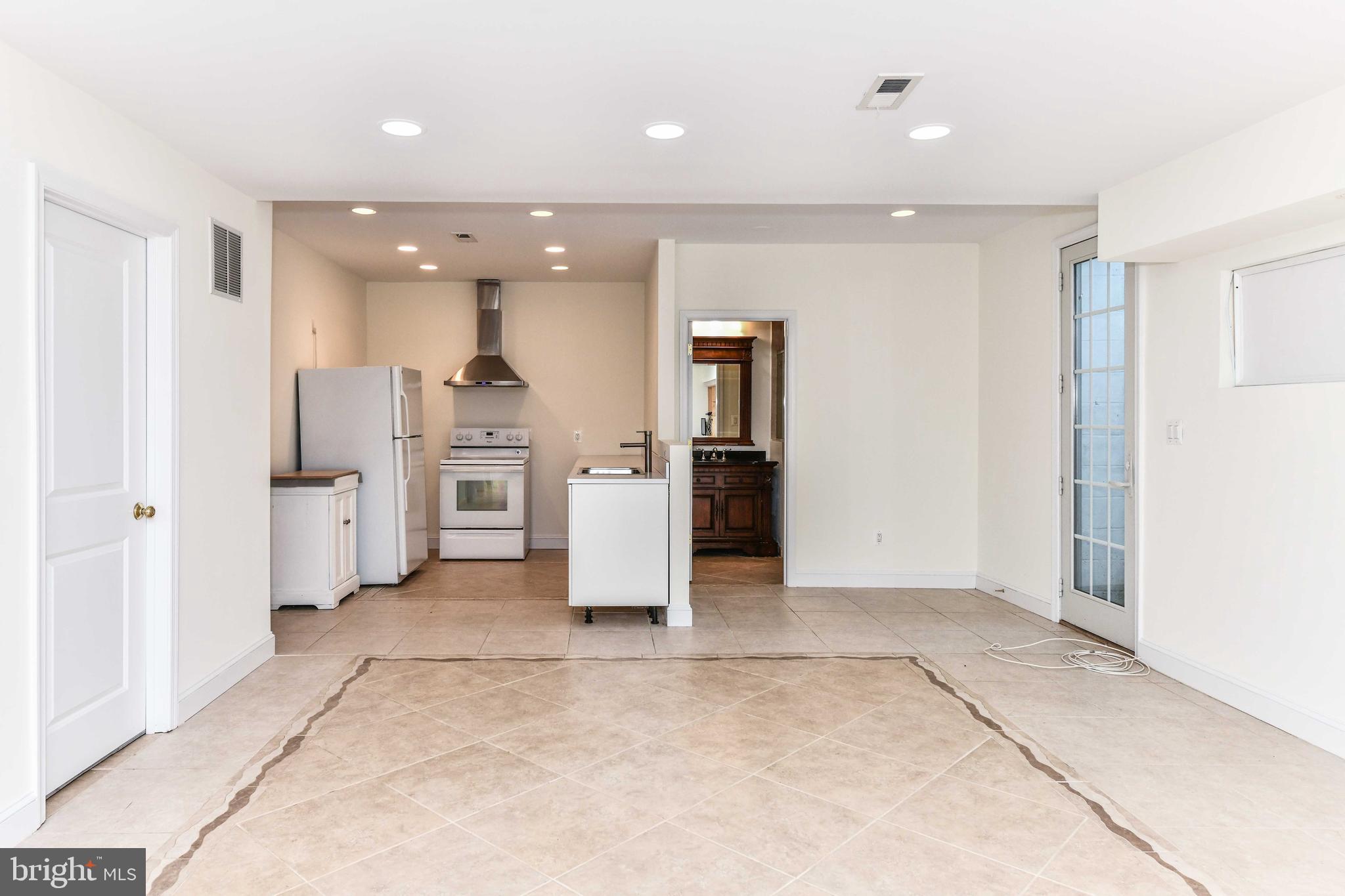 GOULDMAN ACRES - Residential