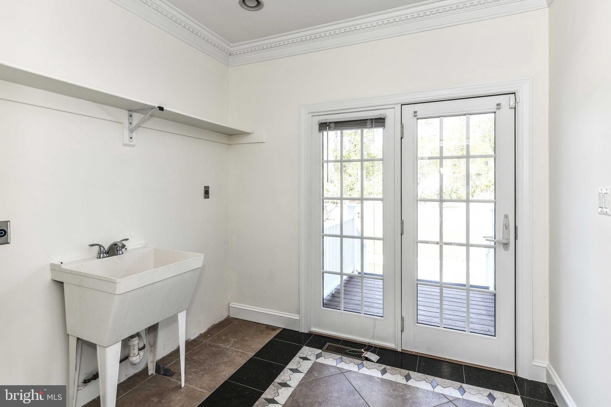 GOULDMAN ACRES - Residential