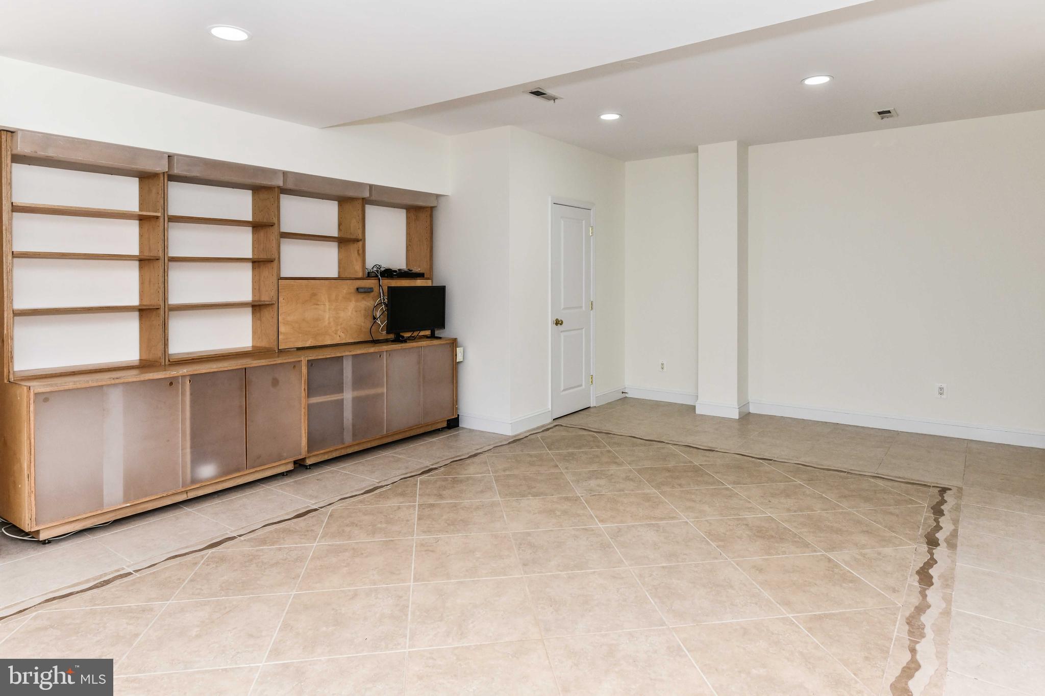 GOULDMAN ACRES - Residential