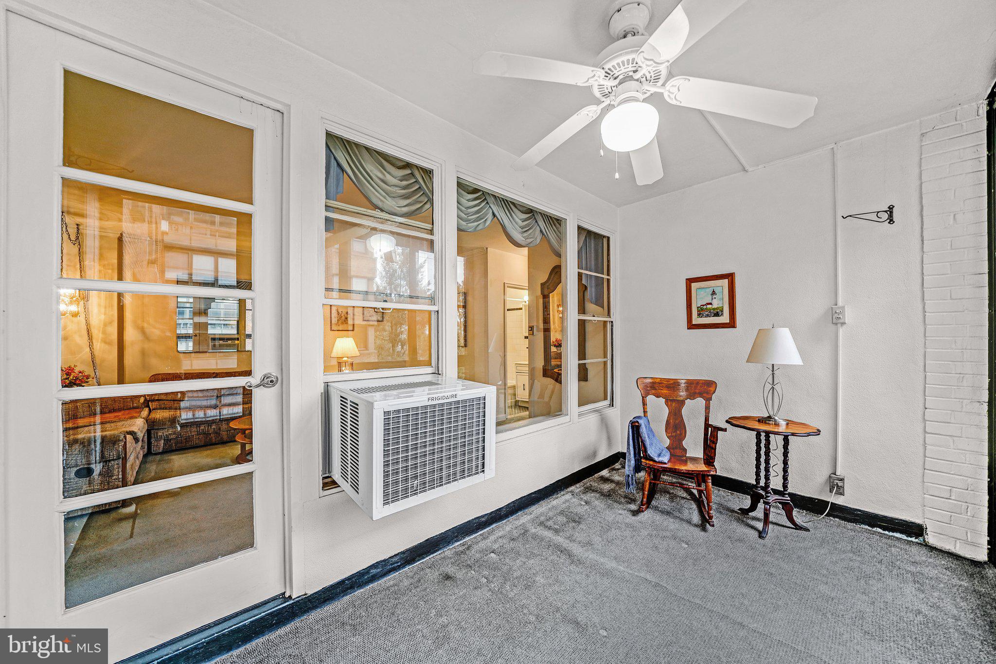 WILDMAN ARMS - Residential