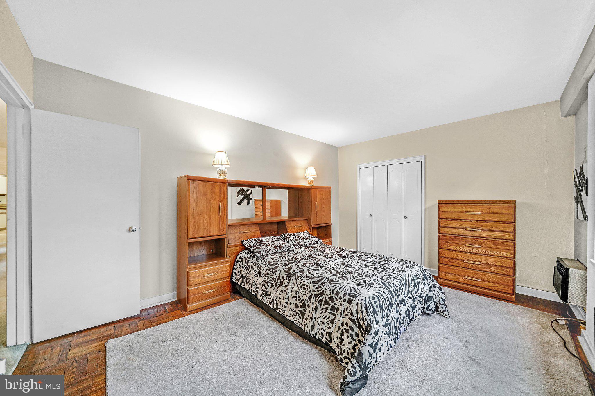 WILDMAN ARMS - Residential