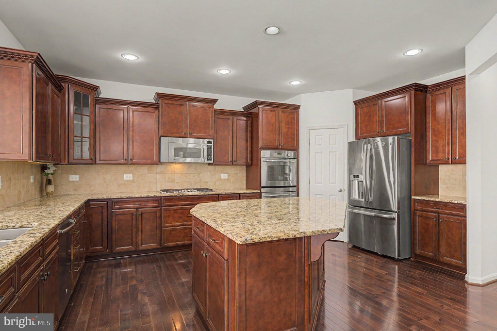 Photo of 15198 Jennerette Lane, WOODBRIDGE, VA 22193 (MLS # VAPW2132040)