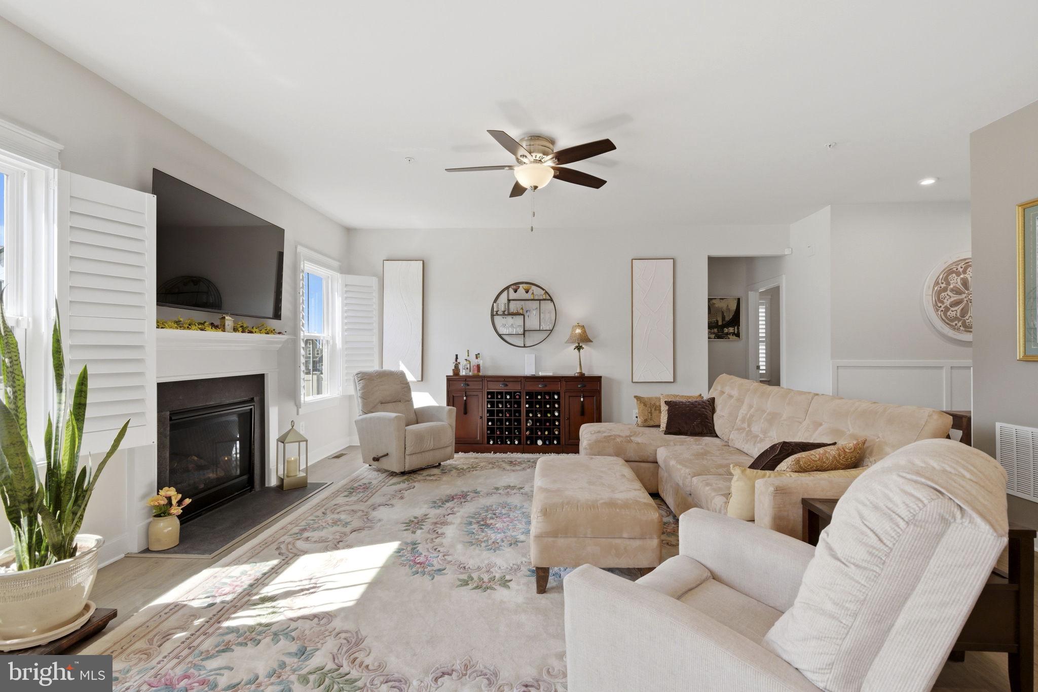 GILBERT MEADOWS - Residential