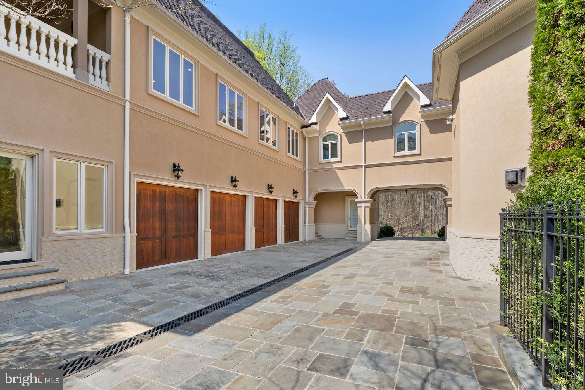 BLACK RIFFLES ESTATES - Residential