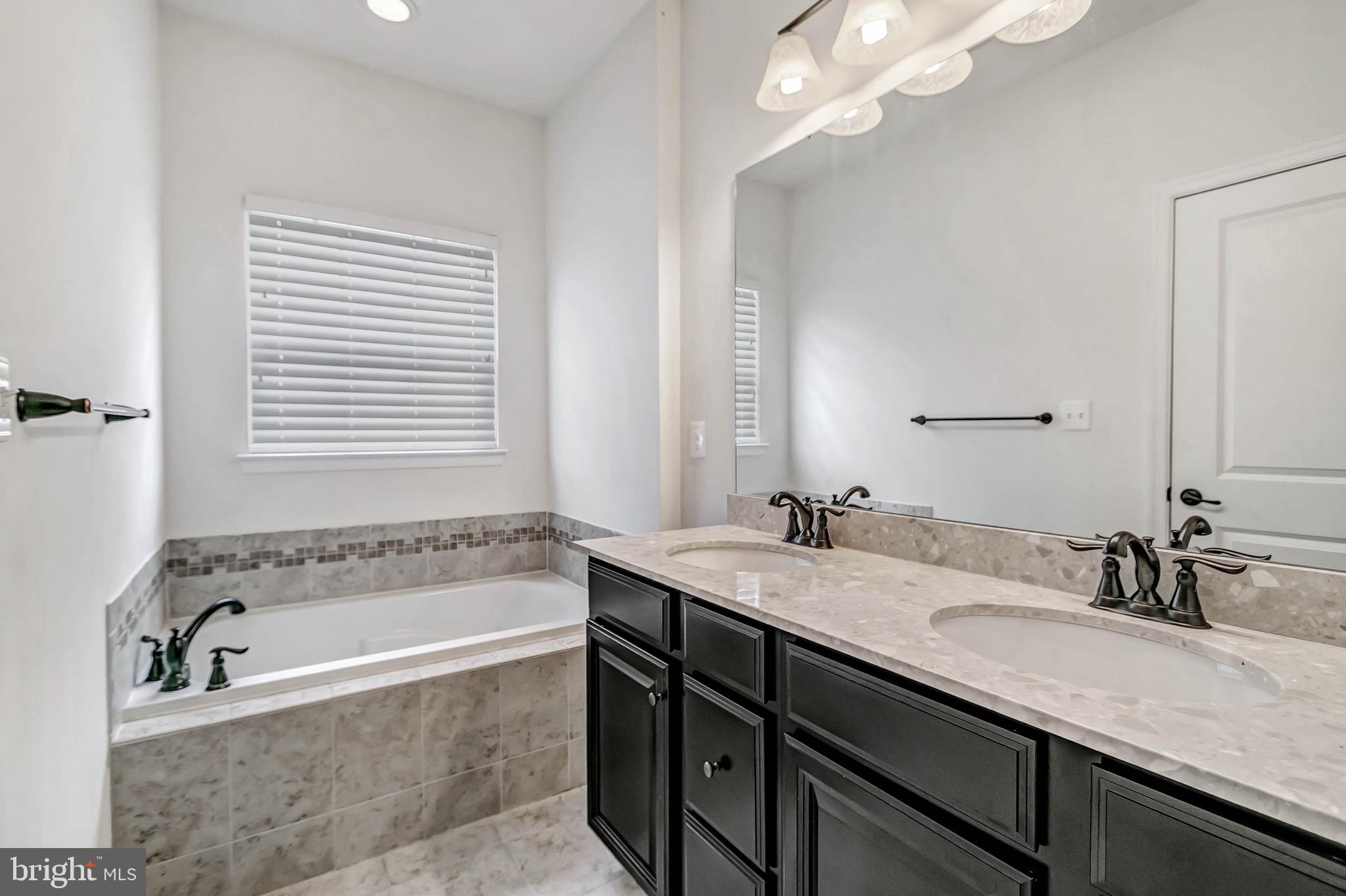 BALLARD GREEN - Residential