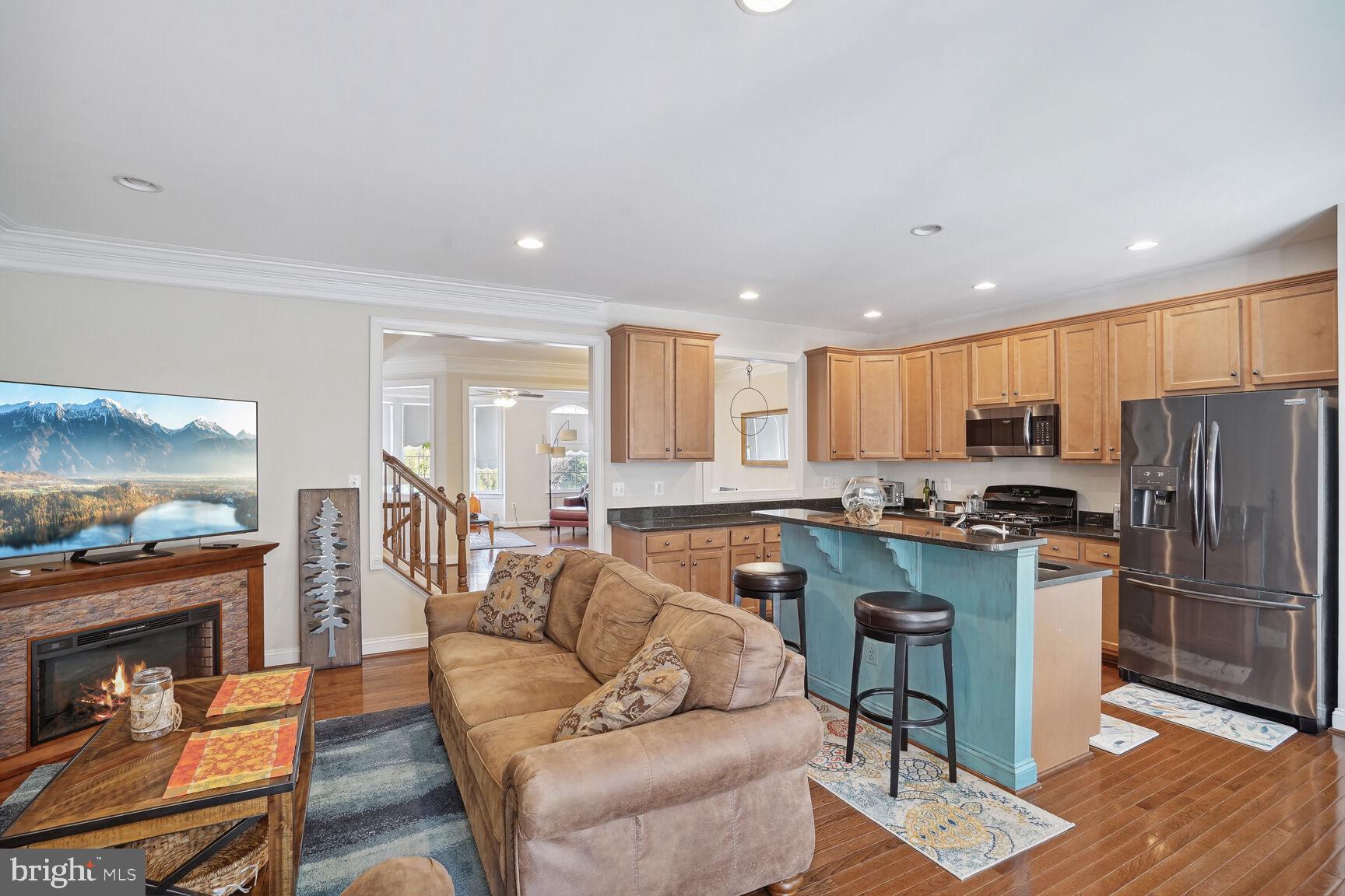 SADDLE RIDGE - Residential