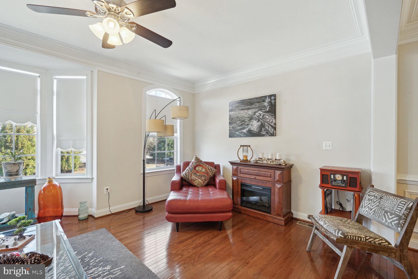 SADDLE RIDGE - Residential