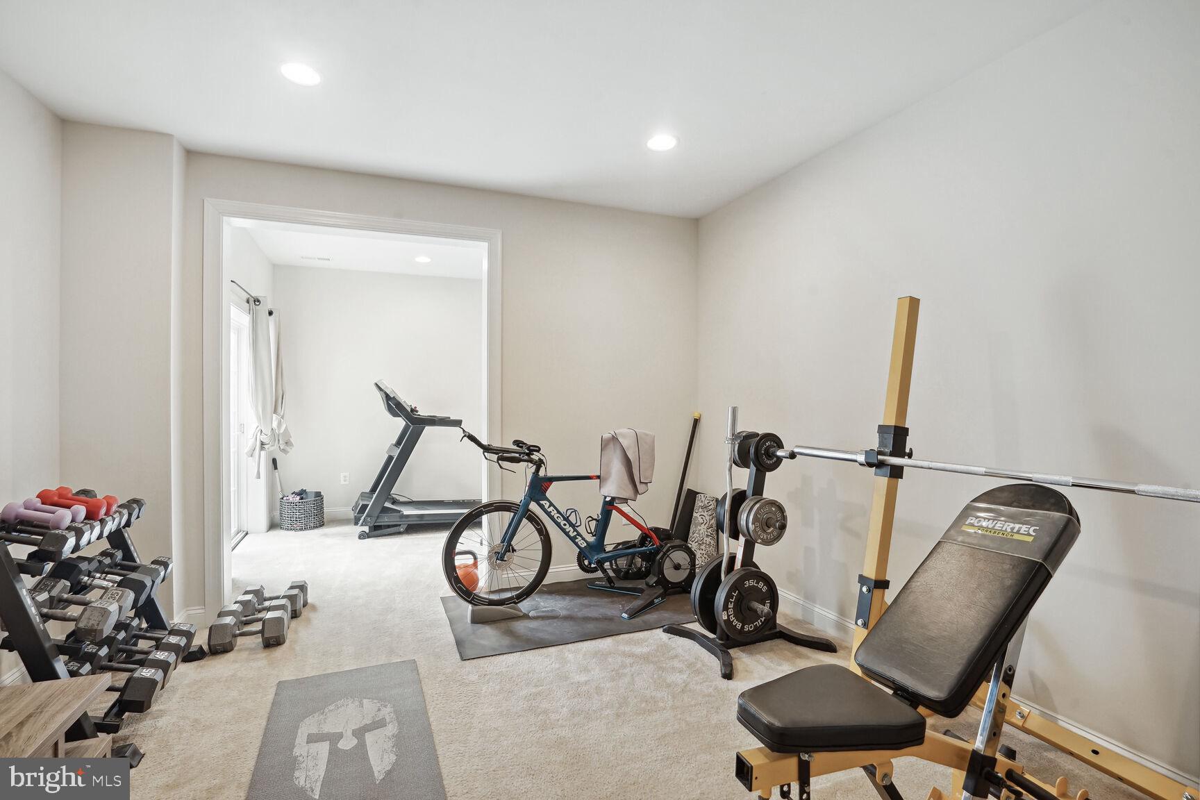 SADDLE RIDGE - Residential