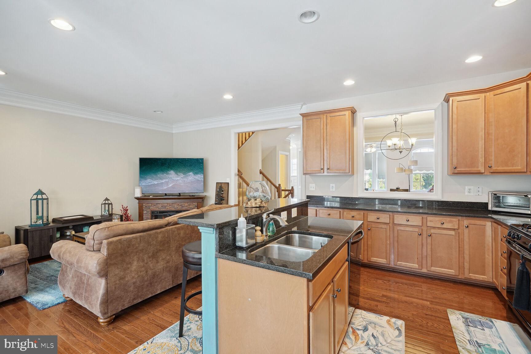 SADDLE RIDGE - Residential