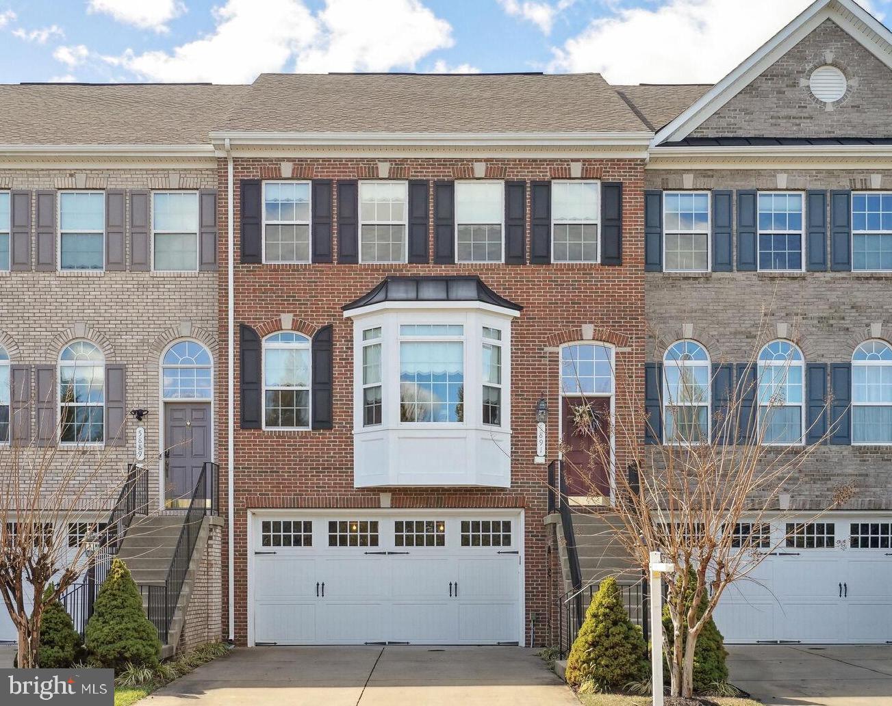 SADDLE RIDGE - Residential