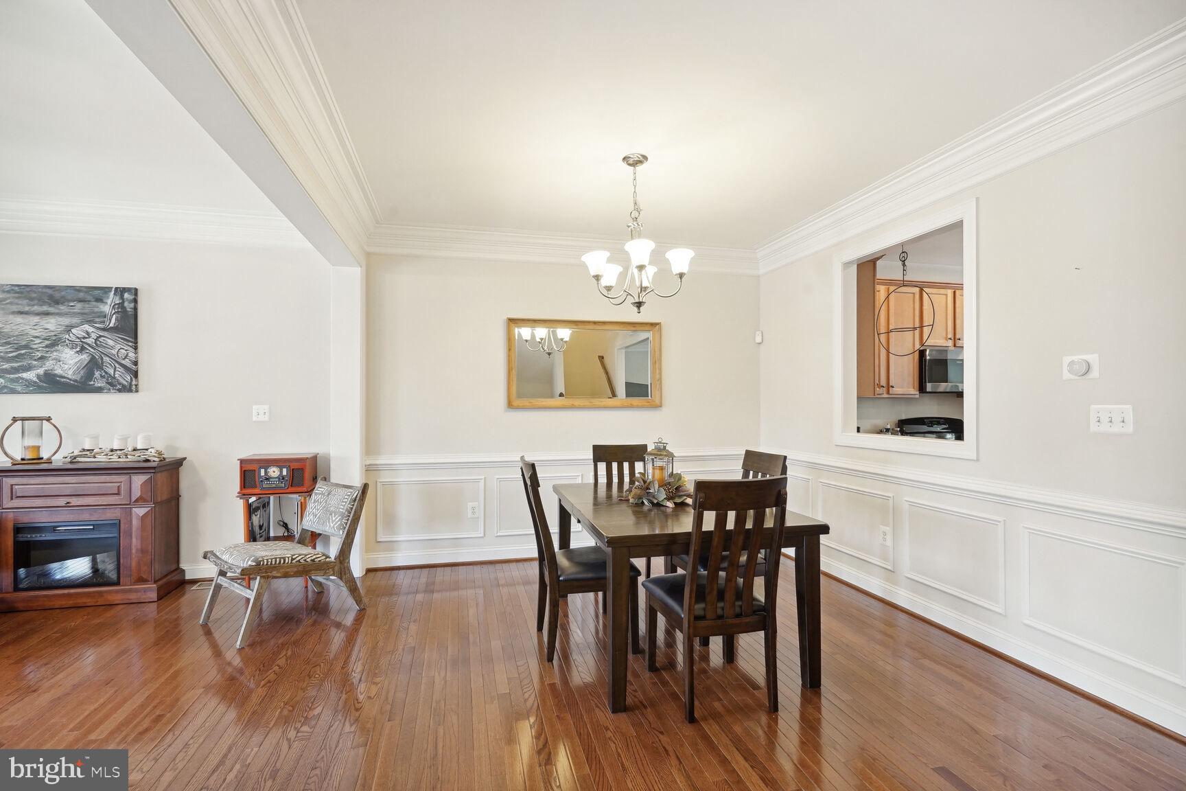 SADDLE RIDGE - Residential