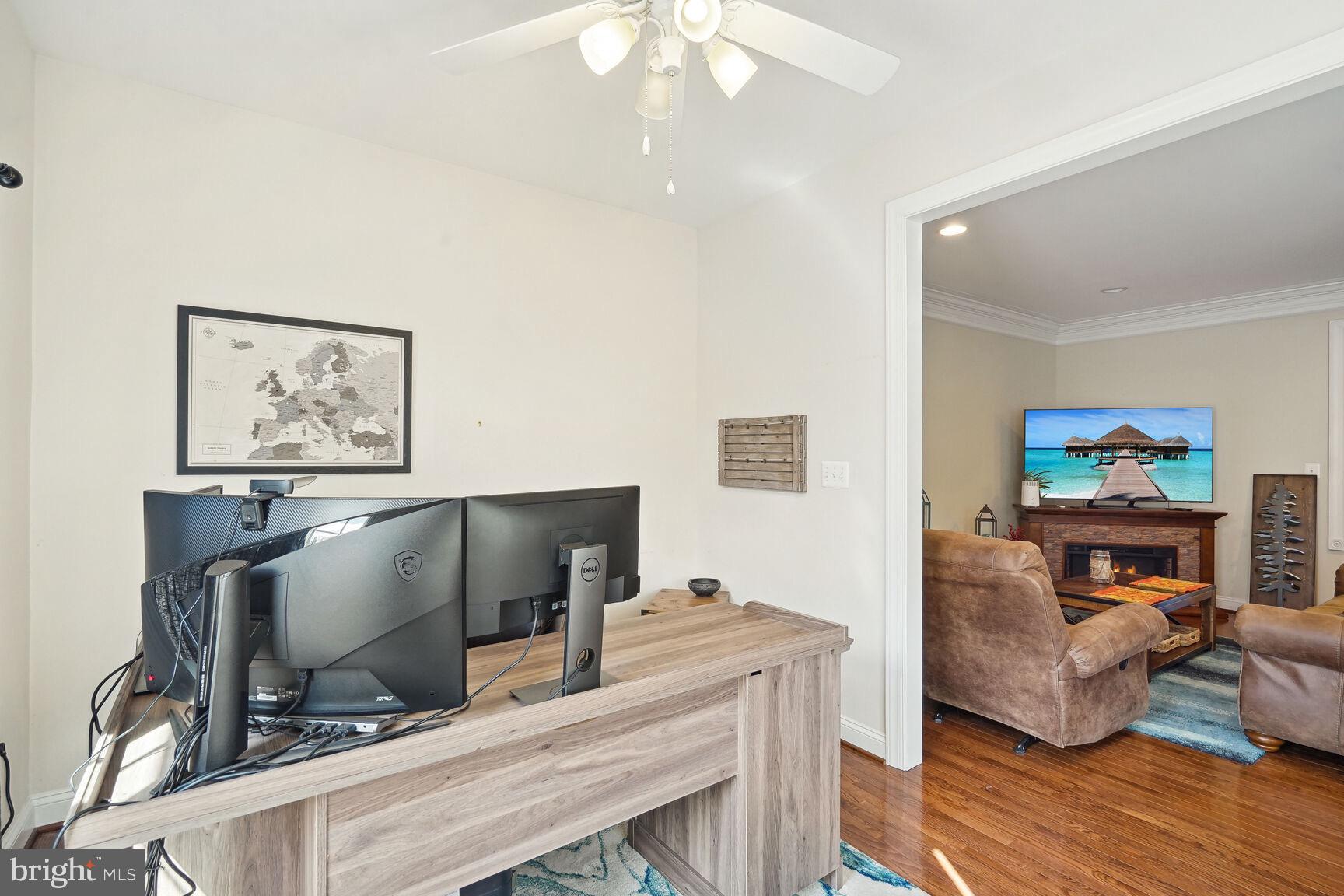 SADDLE RIDGE - Residential