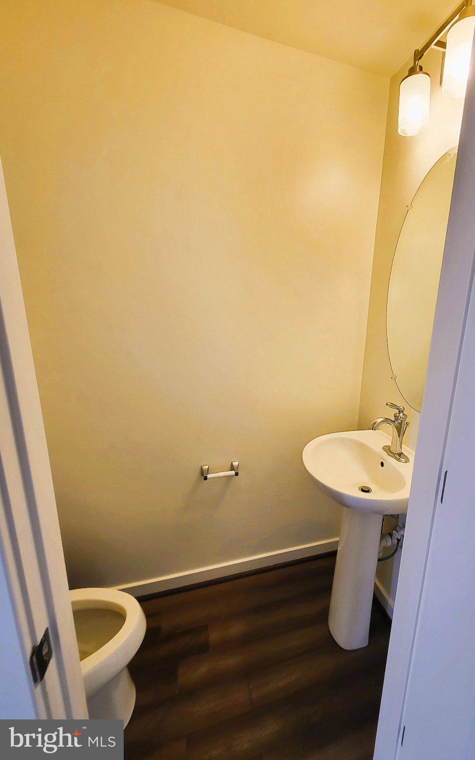 1466 TRAFALGAR LANE