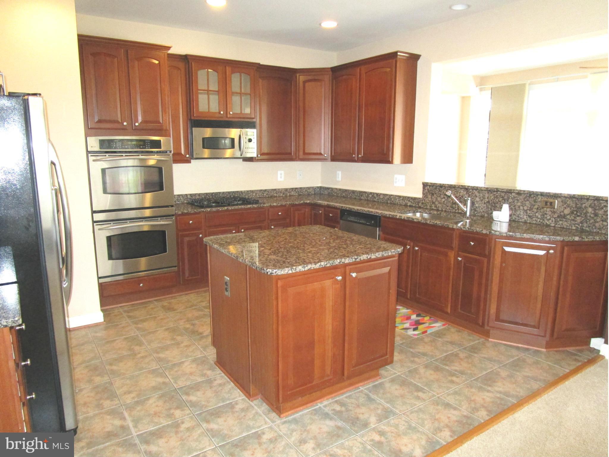 MAPLE RIDGE - Residential Lease