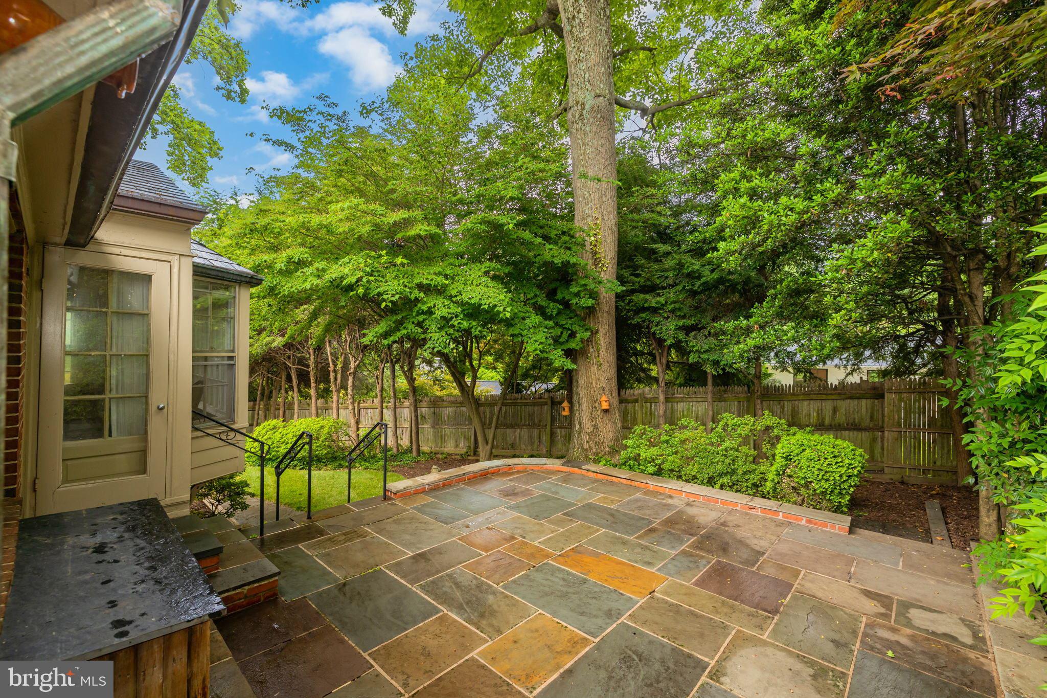 THE HAMLET - Residential