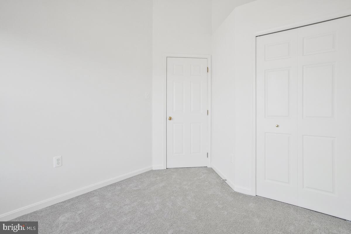 ARBORSIDE AT KENDALL RIDGE - Residential Lease