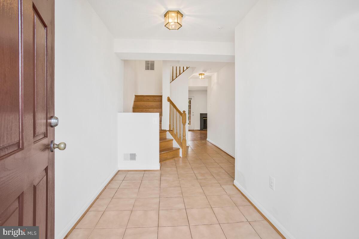 ARBORSIDE AT KENDALL RIDGE - Residential Lease