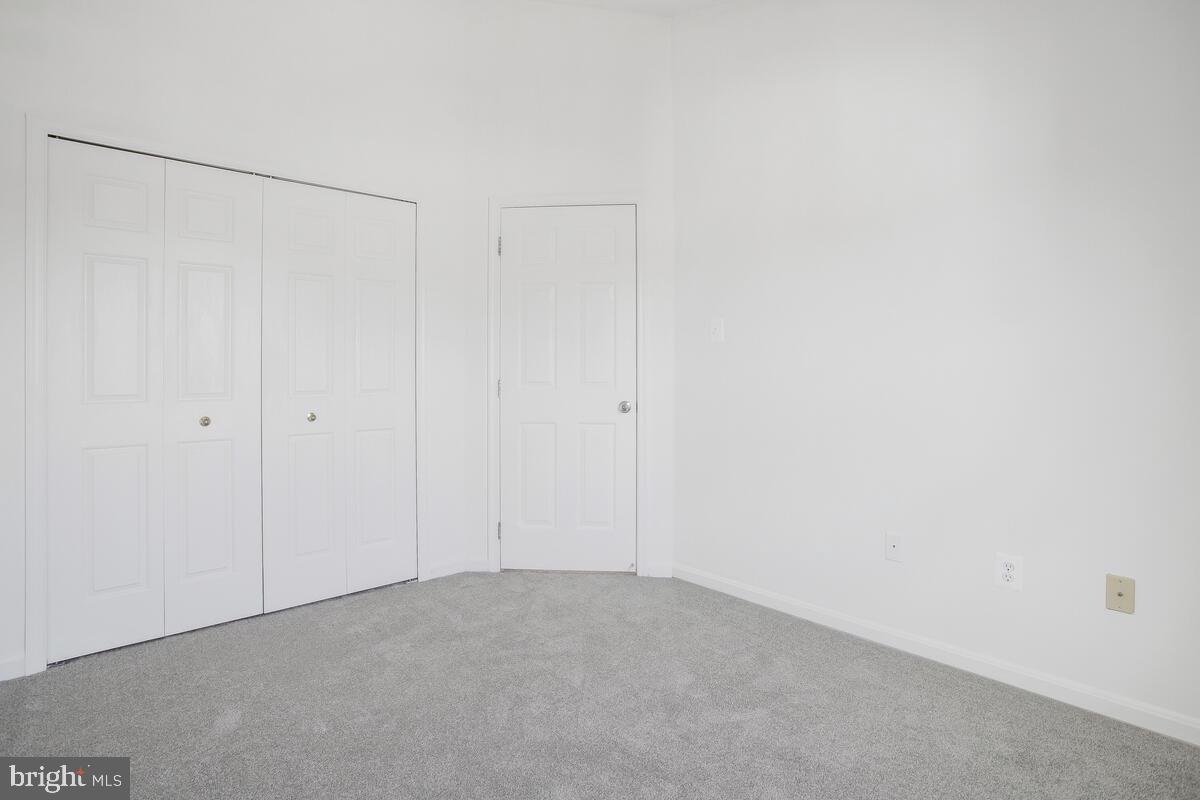 ARBORSIDE AT KENDALL RIDGE - Residential Lease