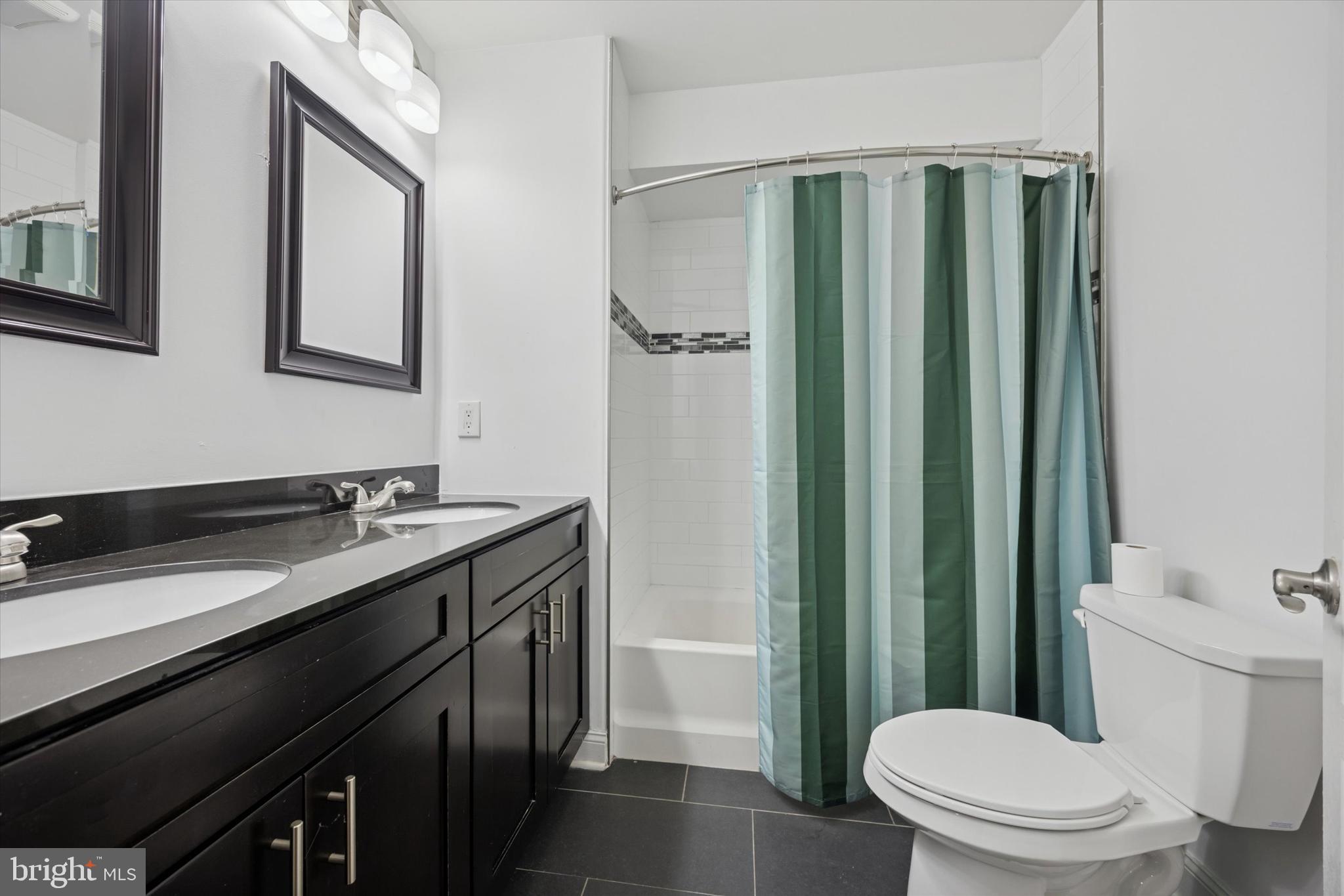 OLDE KENSINGTON - Residential