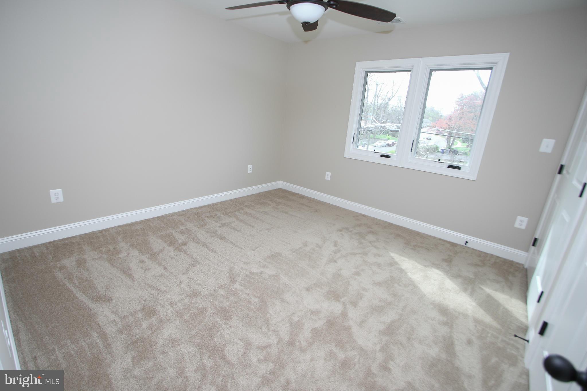 BROYHILL CREST - Residential Lease