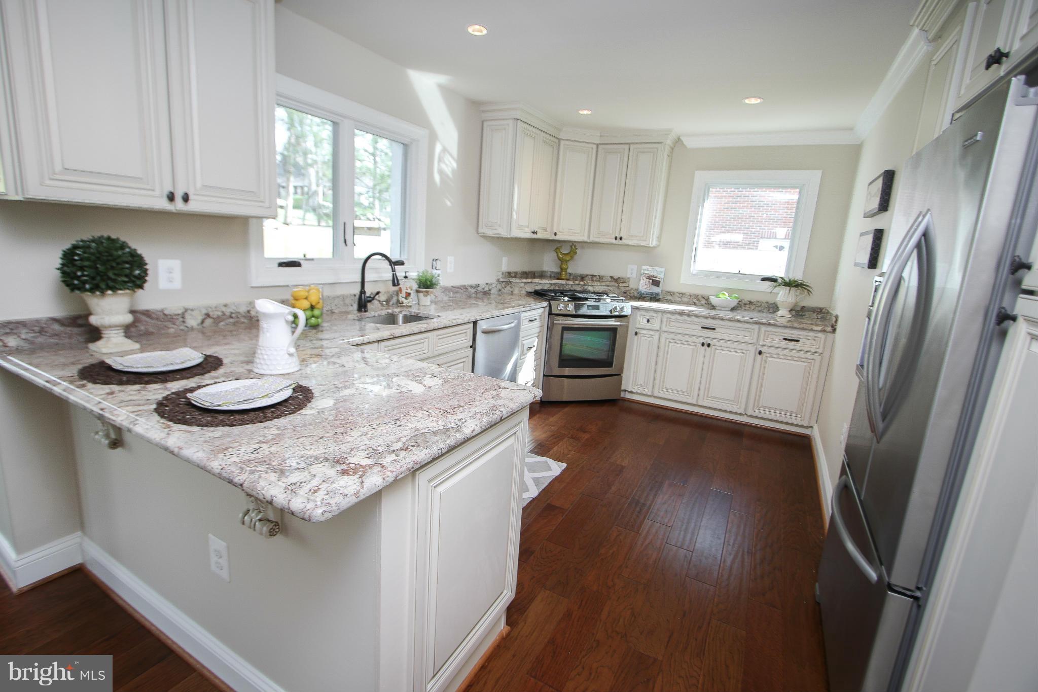 BROYHILL CREST - Residential Lease