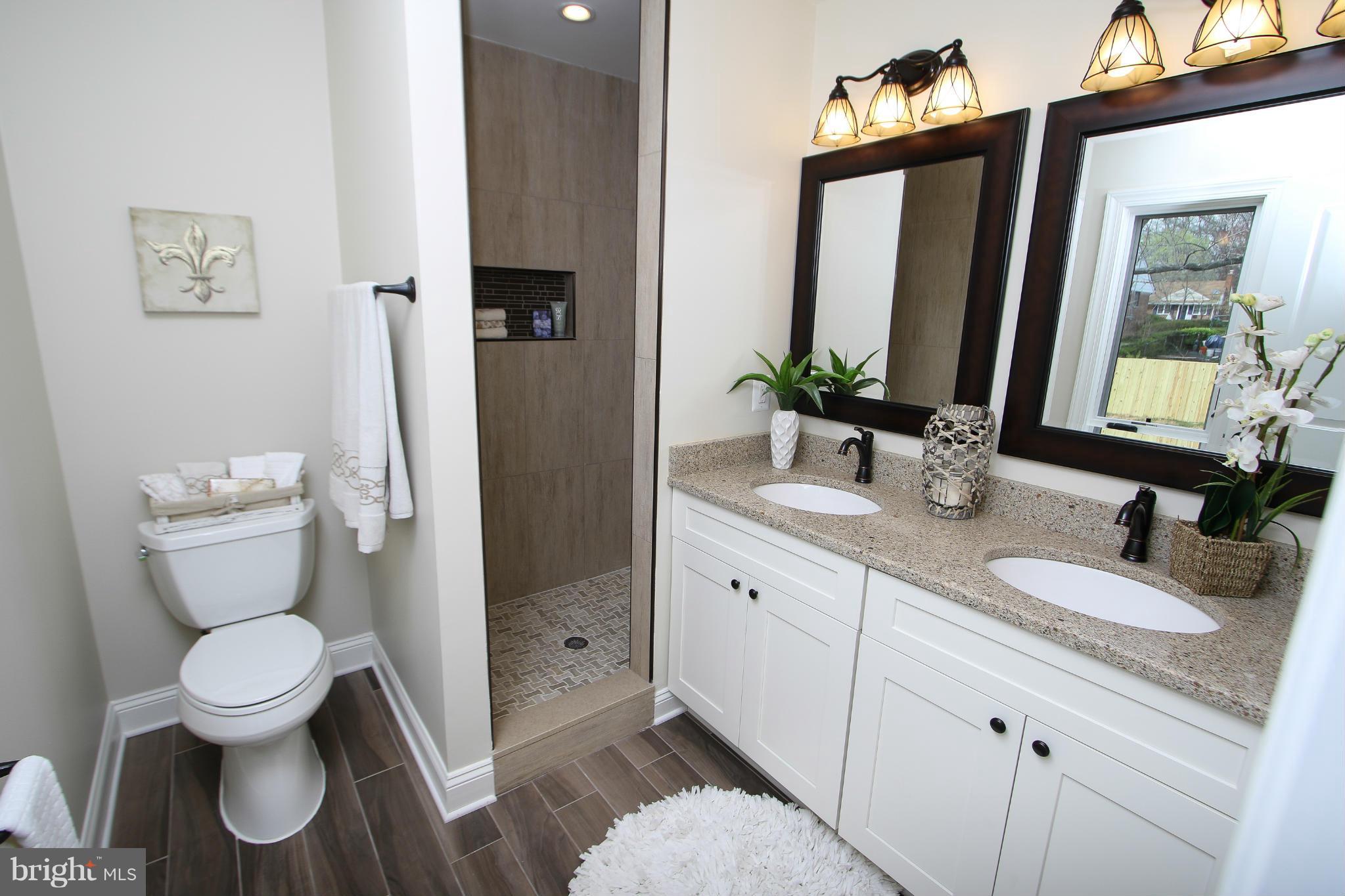 BROYHILL CREST - Residential Lease