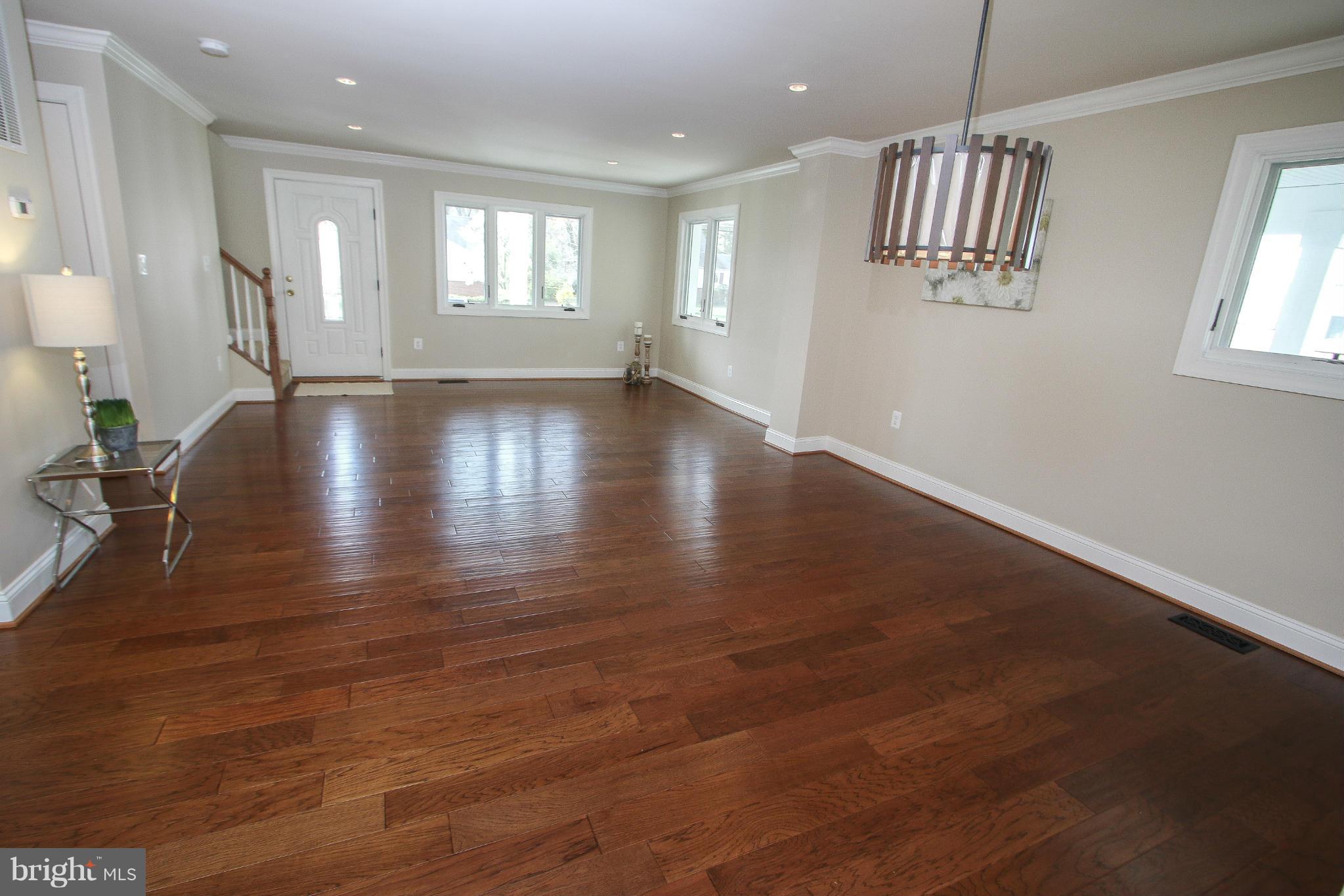 BROYHILL CREST - Residential Lease