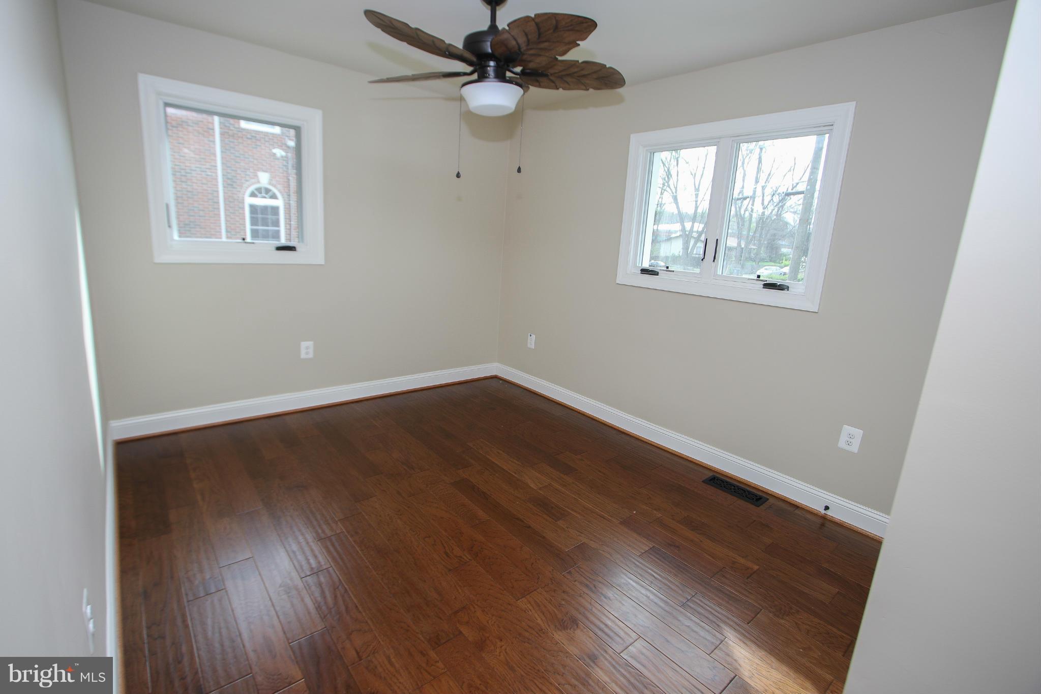 BROYHILL CREST - Residential Lease