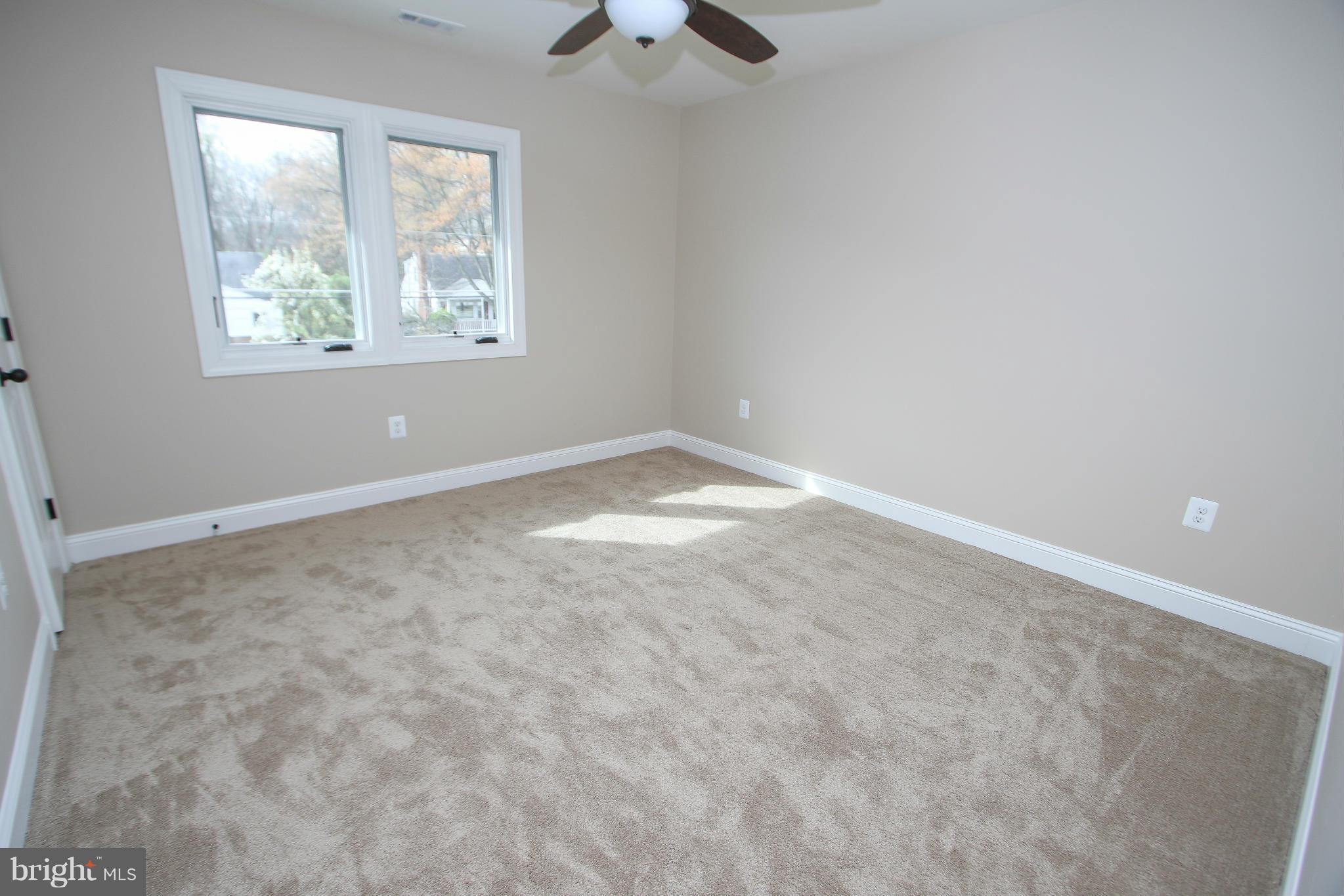 BROYHILL CREST - Residential Lease