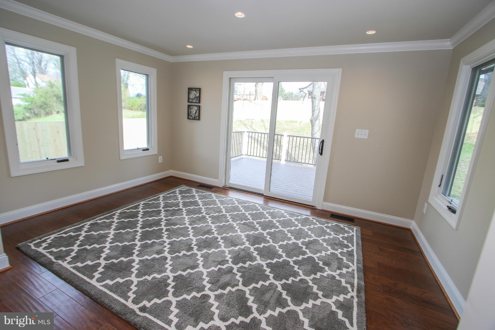 BROYHILL CREST - Residential Lease