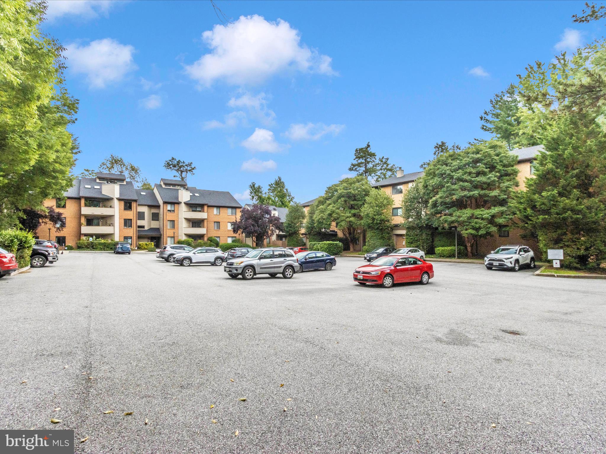 MOUNT WASHINGTON - Residential