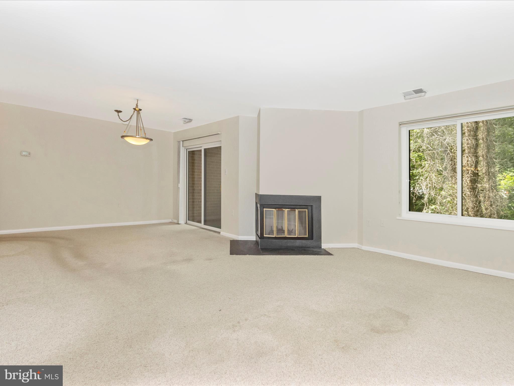 MOUNT WASHINGTON - Residential