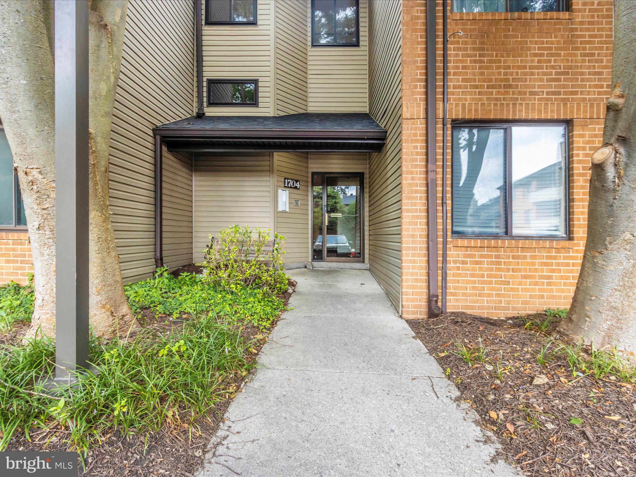 MOUNT WASHINGTON - Residential