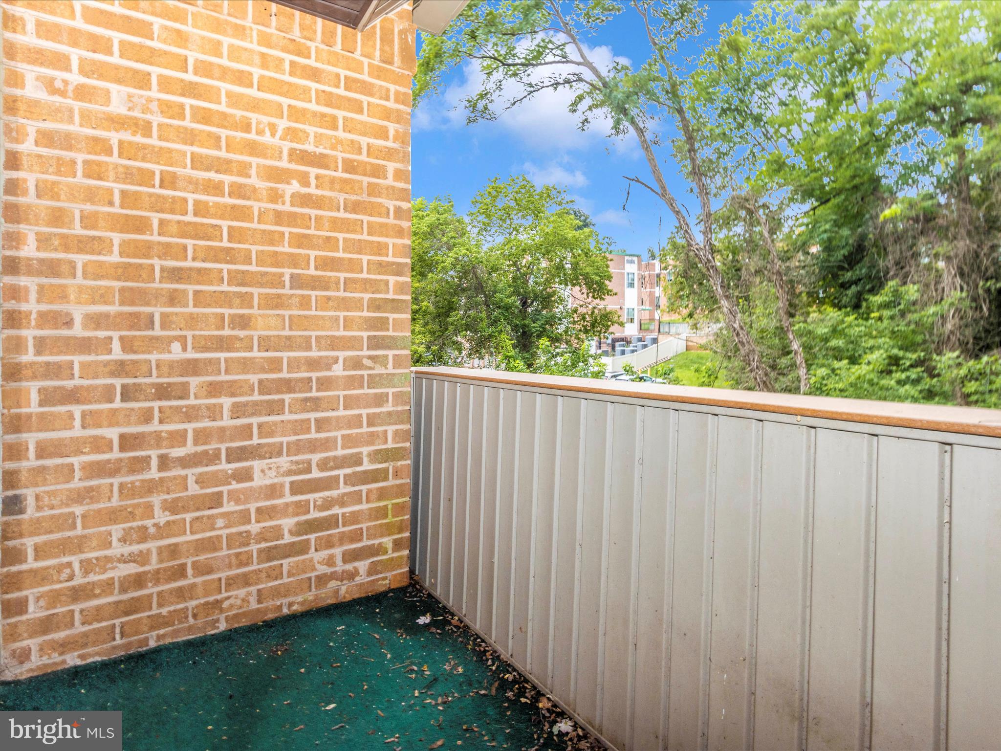 MOUNT WASHINGTON - Residential