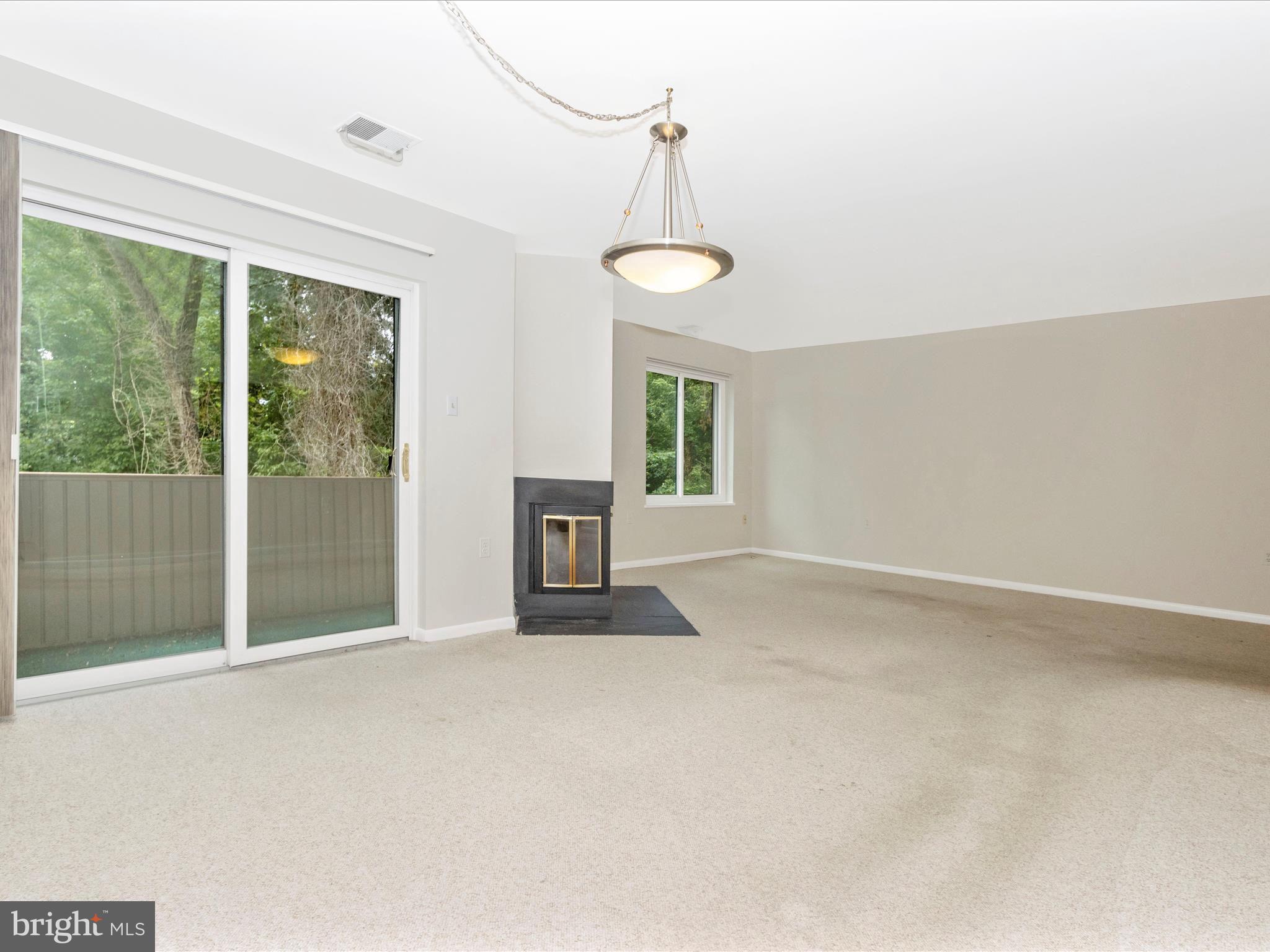 MOUNT WASHINGTON - Residential