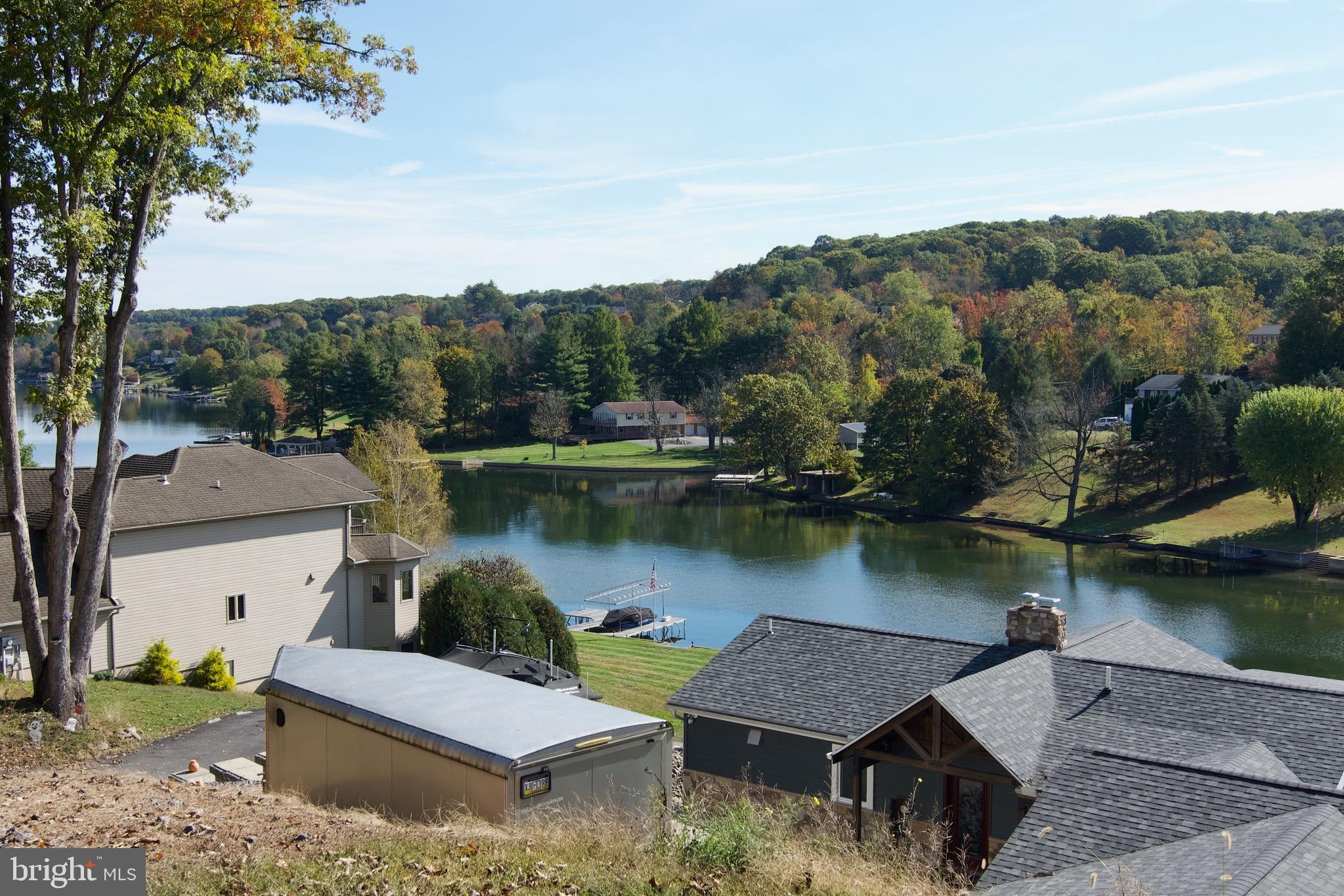 LAKE WYNONAH - Residential